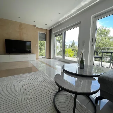 Stylish Spacious In * Dusseldorf